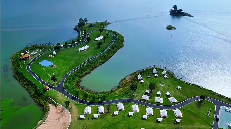 南湾湖孔雀岛露营基地,"村委会 投资商"合作,半年时间