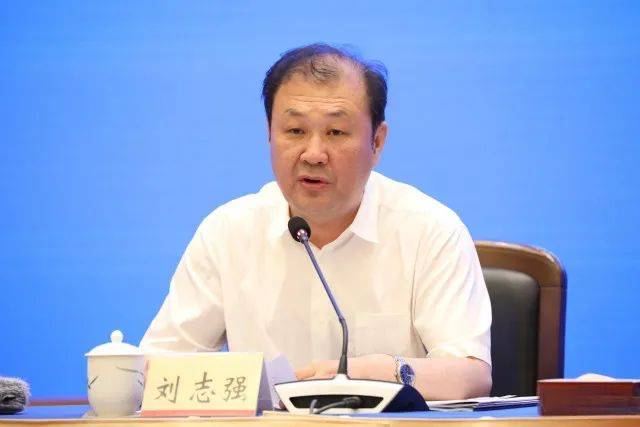 再打一虎!原部长官宣落马后,去年卸任的副部长又被查!_刘志强_版权_外事局