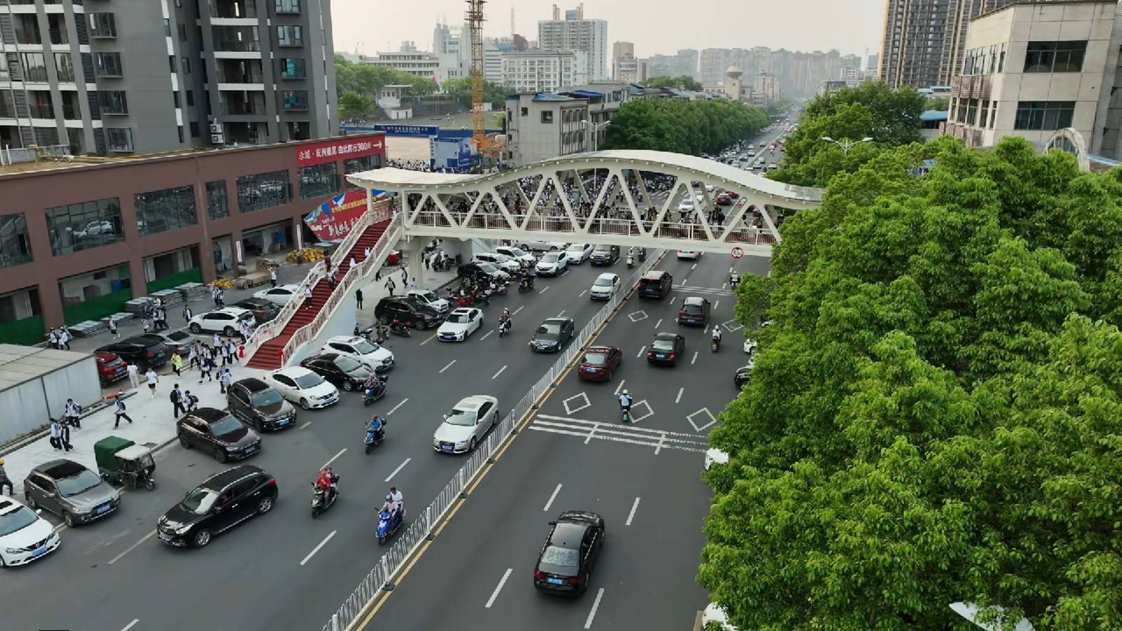 冷水滩城区两座人行天桥建成通行_马路_建设_项目