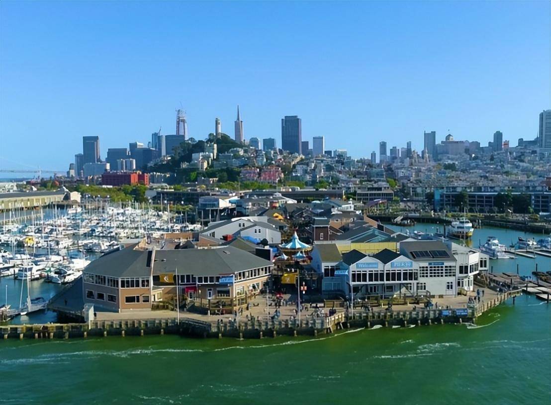 比朝鲜还封闭的国家:汽油每斤只要五毛钱,看病上学全部都免费!