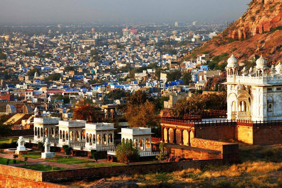 莫迪信心满满谋求连任,执政十年给印度带来了什么?