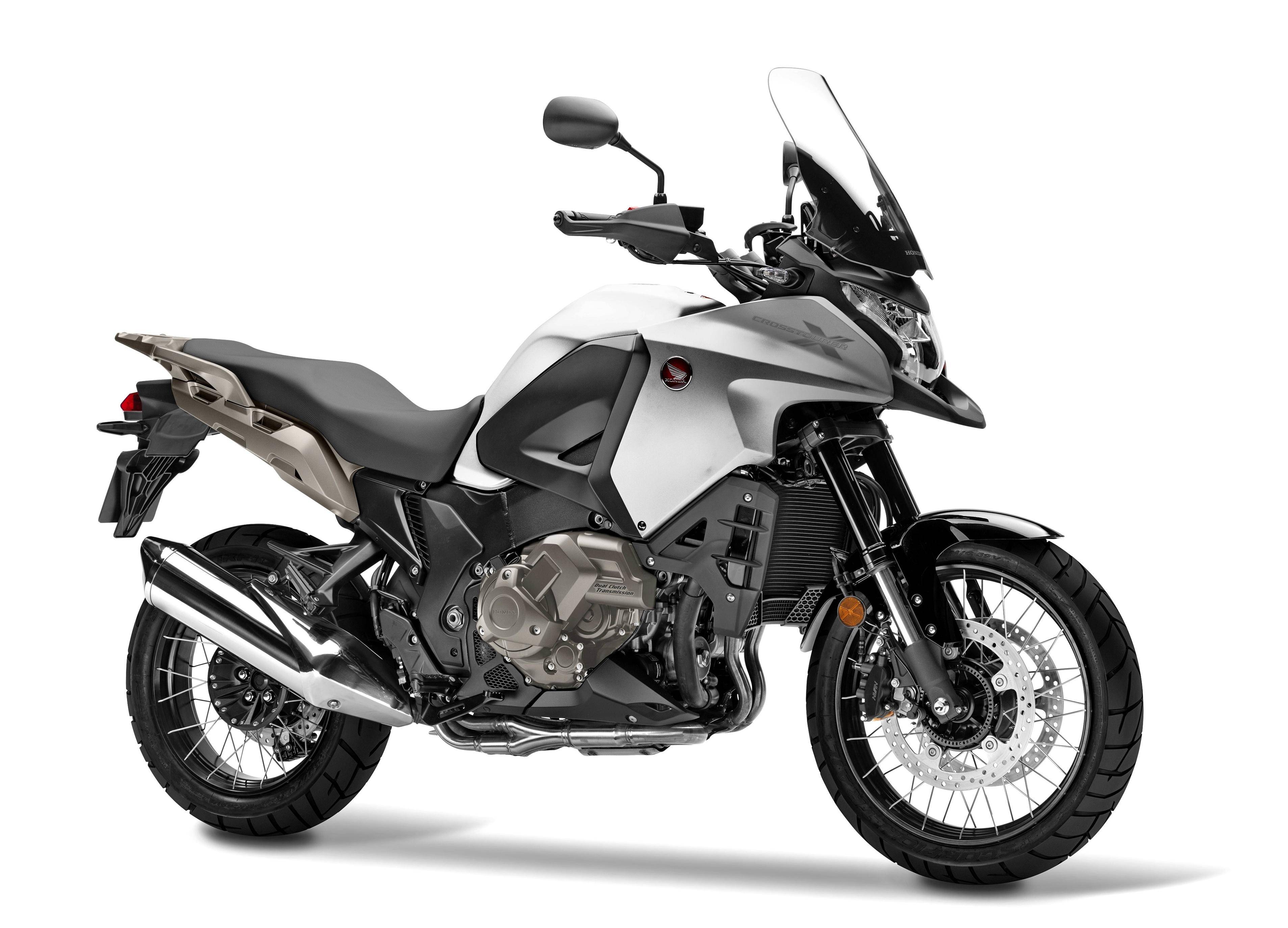 下面的图片,honda 2017 vfr800x crossrunner(资料图片).