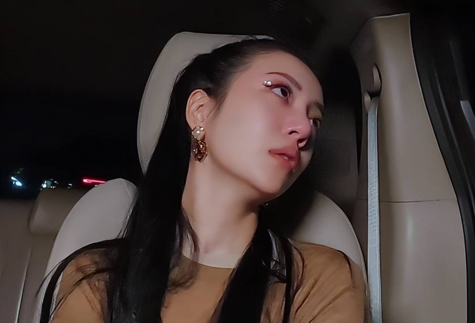 难看到离谱,靳梦佳好烦人,扑街的《浪姐5》突然戏精全