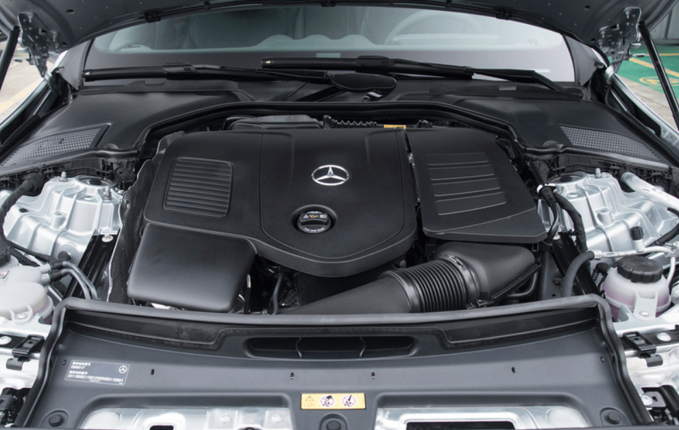 在动力方面,新款奔驰c级插混搭载m254 920发动机,2.