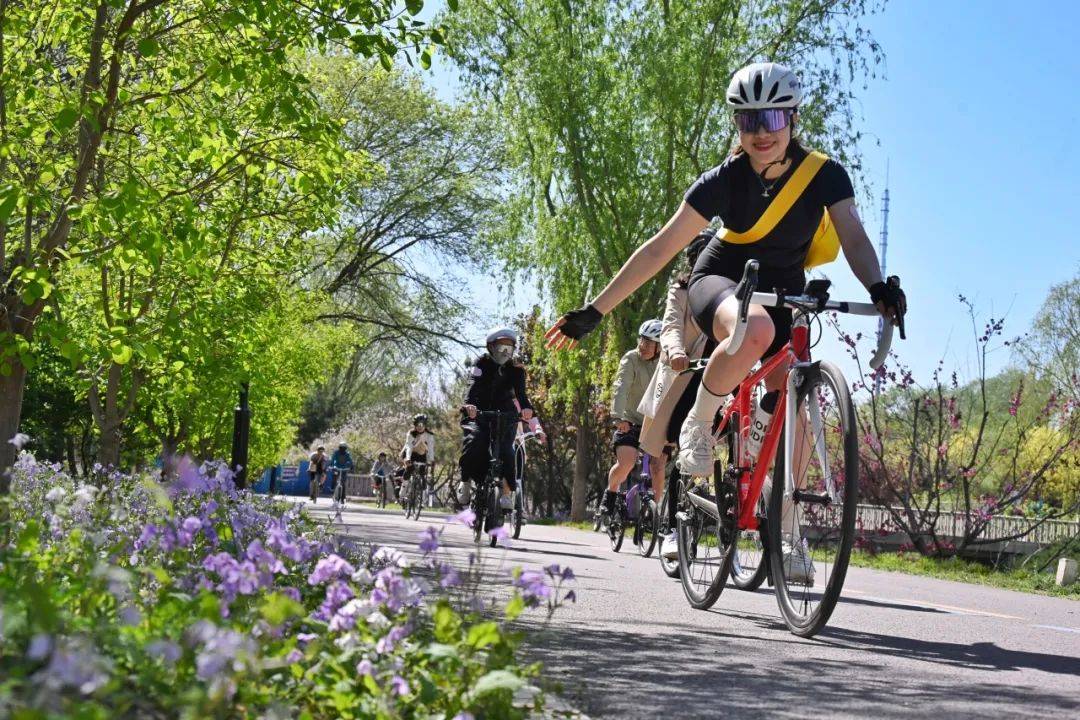 随时自洽的"淡人"都能在朝阳公园找到独属自己的chill最佳"领地"现在