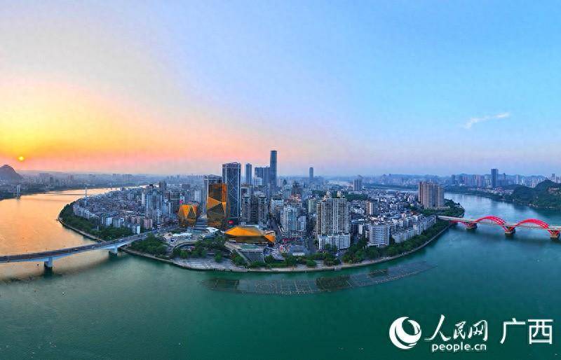 广西柳州：多彩特色文化带火“小城”假日旅游_游客量_活动_景区