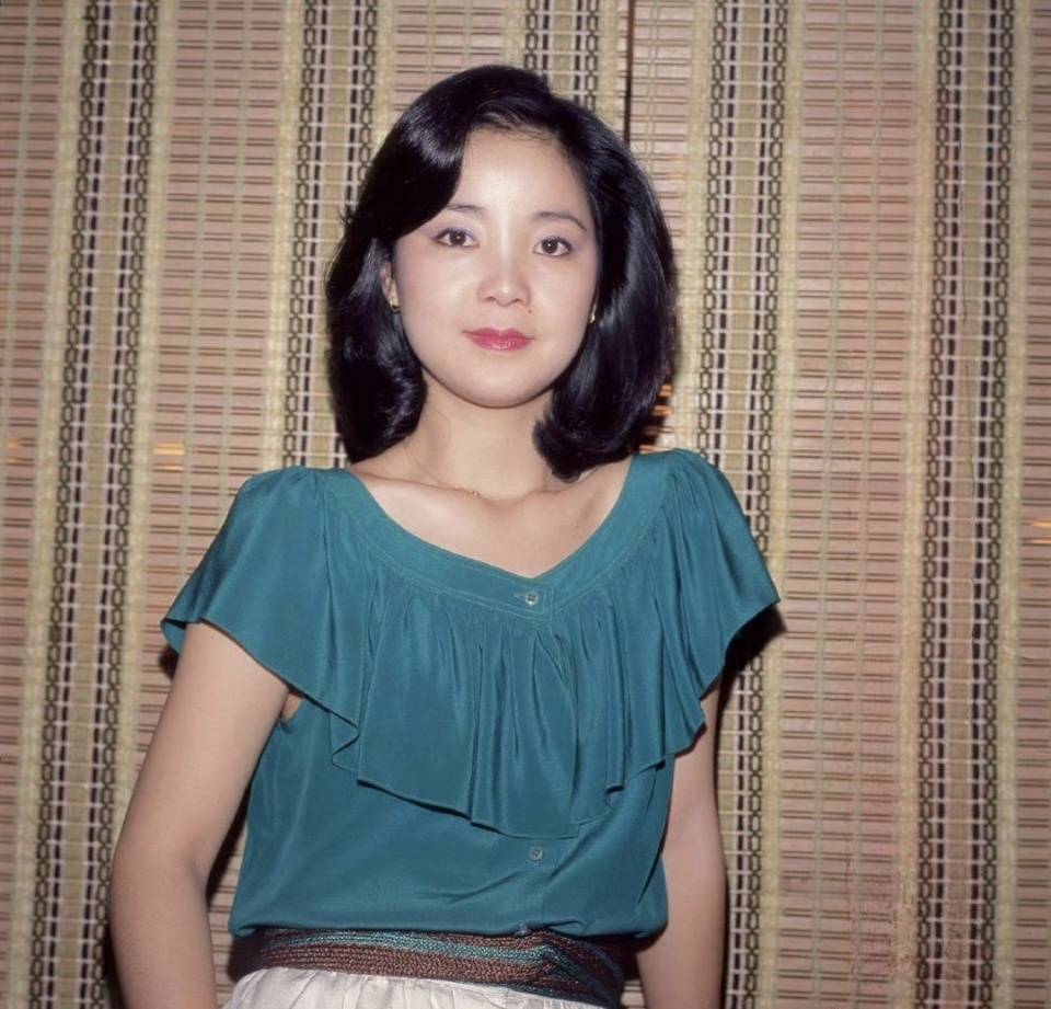 邓丽君管家上节目爆料:她在生前遭朋友背叛,死因和法籍男友无关_保罗