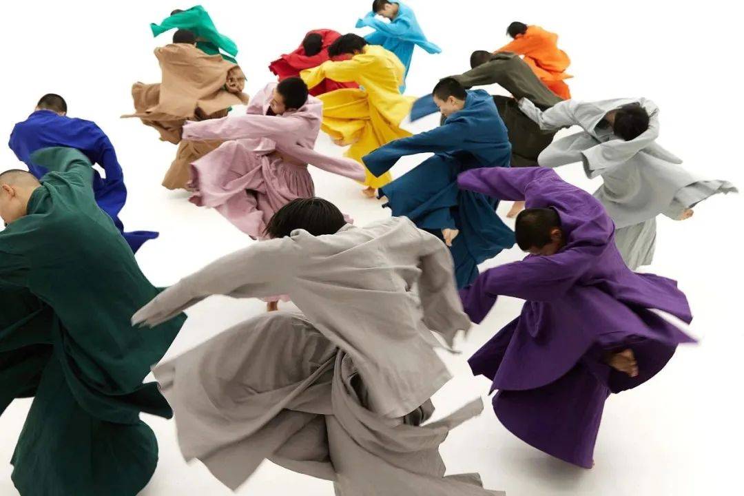 重磅开票丨威尼斯双年展获奖的现代舞天团!四年不见,陶身体,欢迎回来!