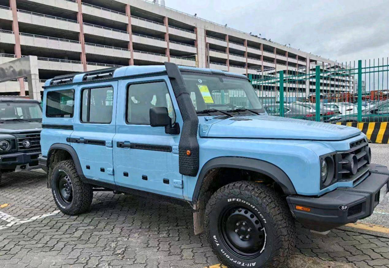 英力士掷弹兵越野车:路虎卫士的卓越平替