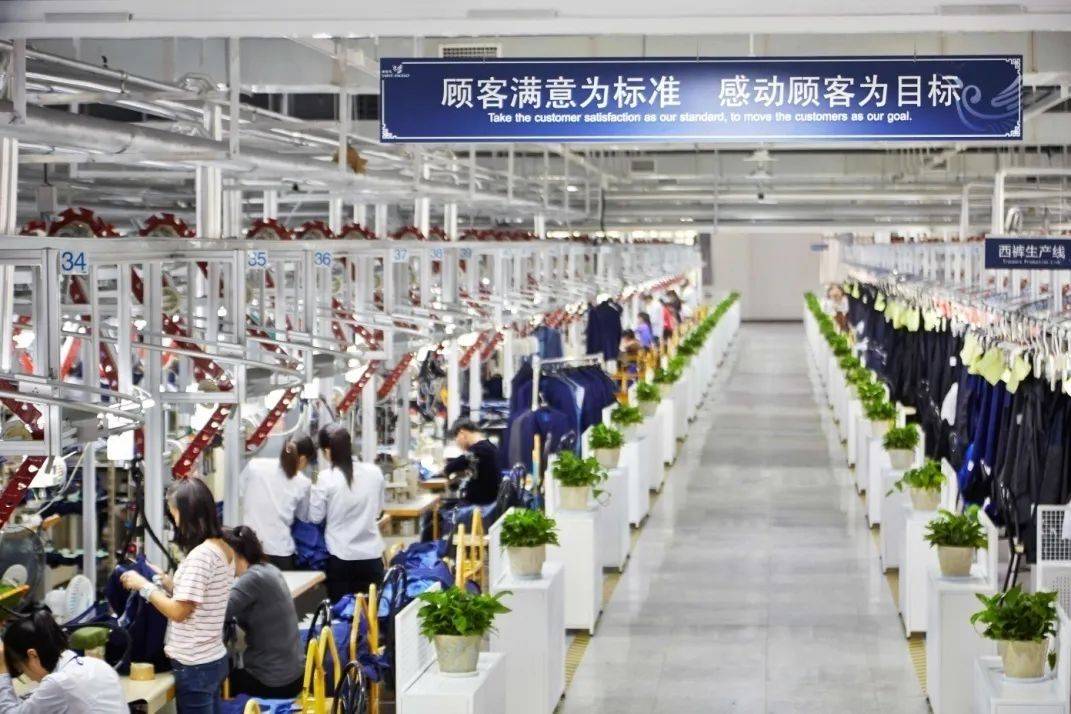 服装工作室:时尚潮流背后的匠心之作