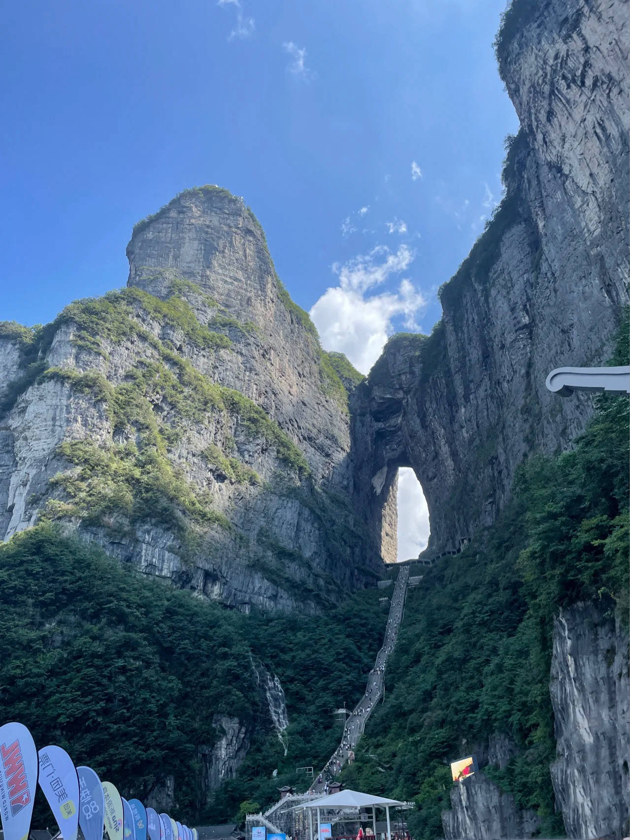 张家界苗寨旅游景点 ,这份超全旅游攻略必备清单,值得收藏!