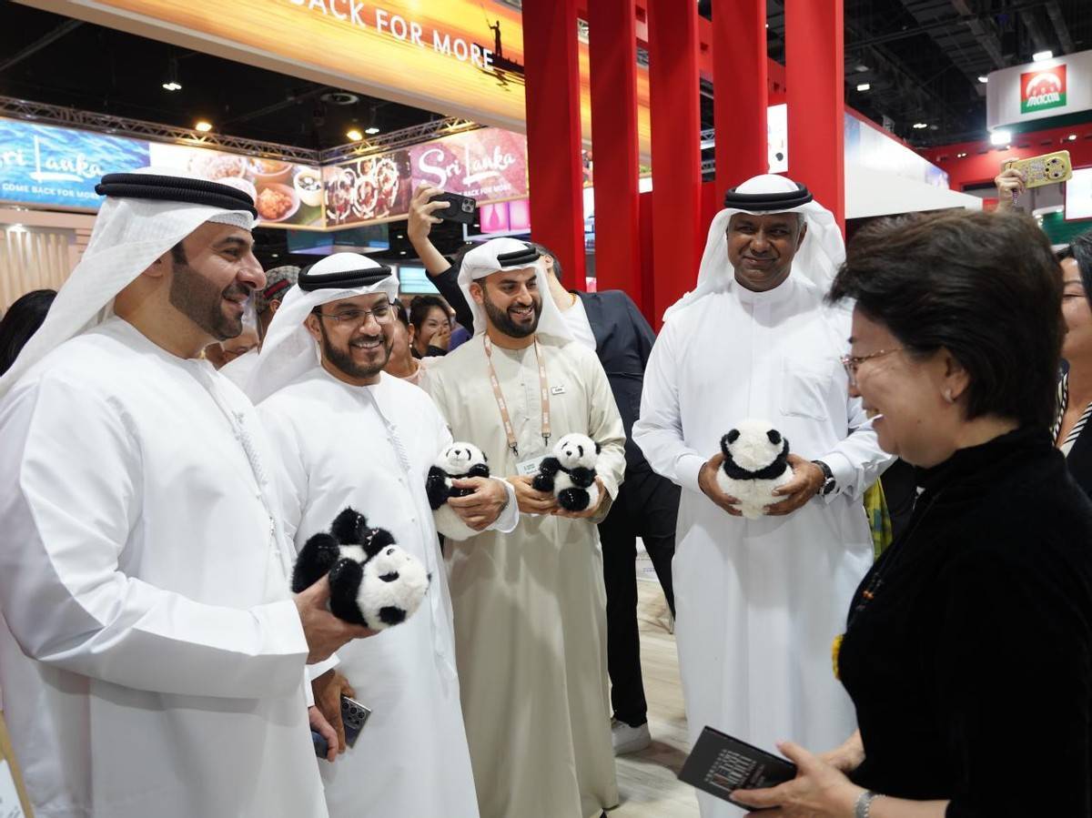   POP MART携手“你好，中国”官方IP重磅联合亮相阿拉伯旅游展。 