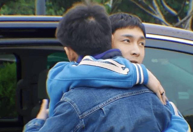 何炅,资本的替罪羊,将娱乐圈的丑陋体现得淋漓尽致