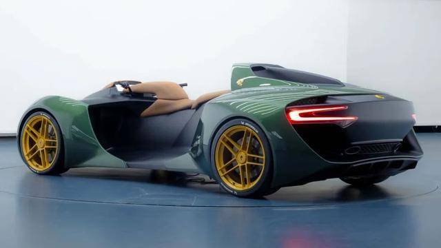 摩托车终极形态?v12发动机 4车轮