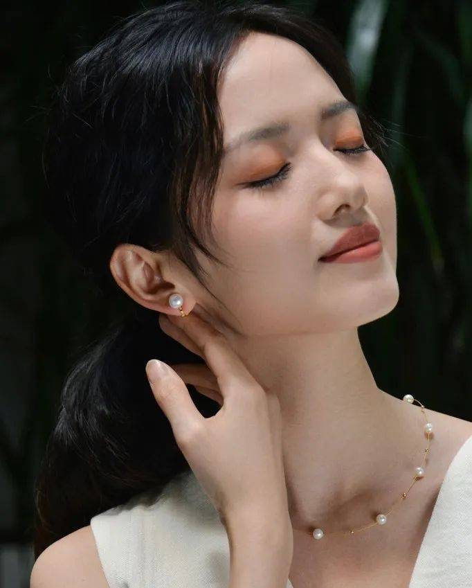 74 出门被问爆的珍珠耳夹,高级又百搭,低至 69 元!