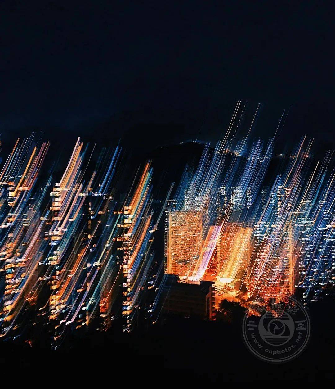 拍摄手机:iphone 15 pro拍摄地点:美国纽约时代广场▲ 《条纹和星星》