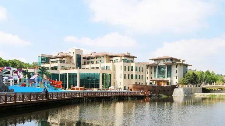 度假区地址:spring儿童戏水区还有滑梯等,很适合亲自旅行汤泉品类多