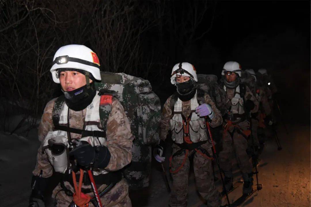 河南女兵肖雅丨铁血玫瑰 特战功臣