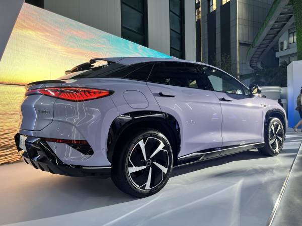 比亚迪,要把充电桩的潜力都榨干?