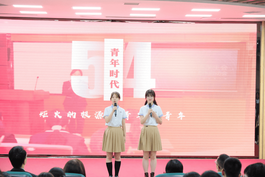 重庆各级团组织举行新发展团员离队入团仪式(三)_活动_巫溪县_中学校