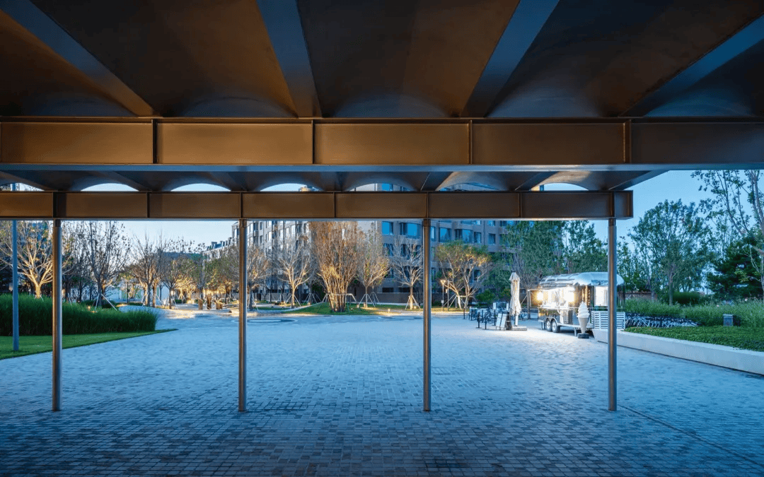 建筑 | 阿那亚又多了一个打卡圣地:北岸市集 / 致正建筑工作室