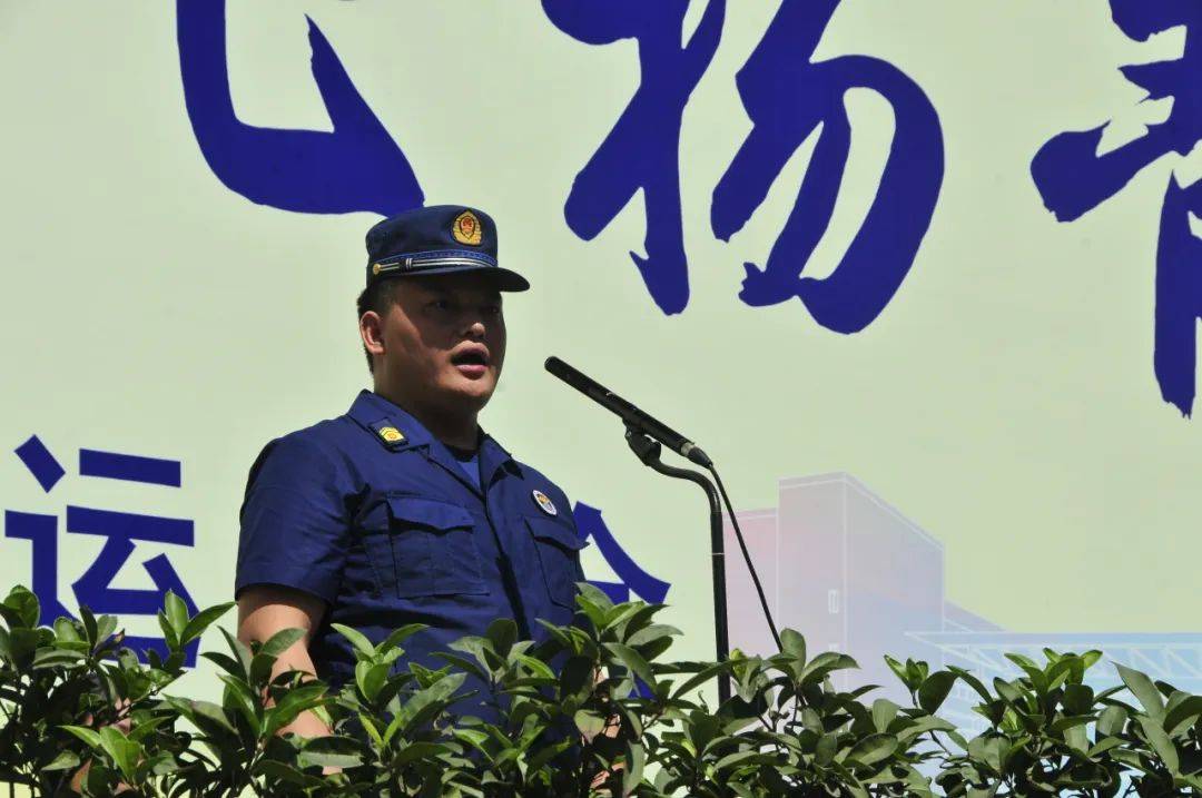 城隍庙社区微型消防站站长陈海军讲话此次防灾减灾知识讲解虽仅有短短