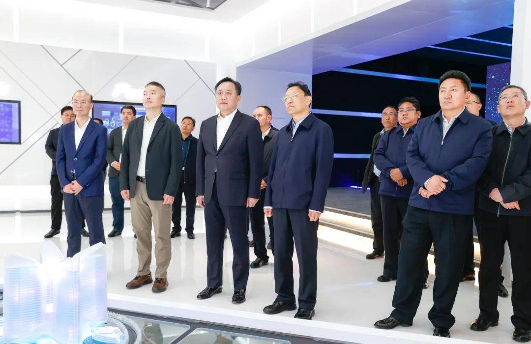 斯朗尼玛率西藏自治区日喀则市党政代表团来松江考察长三角g60科创