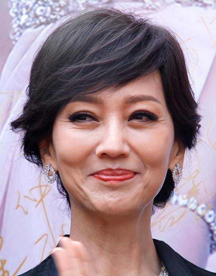 离开化妆和精修后,跟普通人一样_关之琳_刘晓庆_赵雅芝