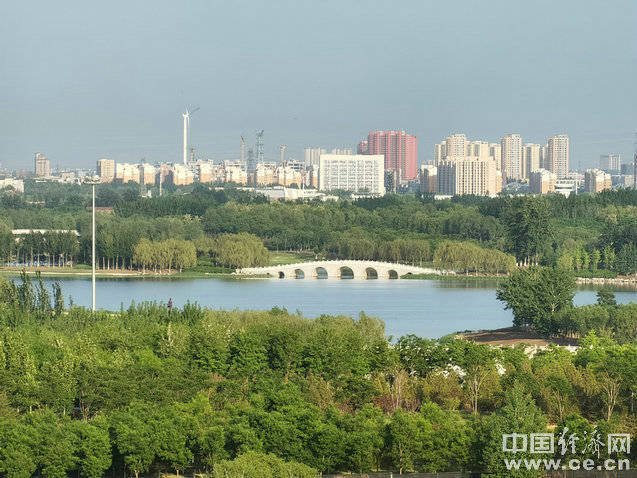 中国环境网站 :白小姐精准免费四肖-城市：“无锡城市风景油画展”亮相法国巴黎  第1张