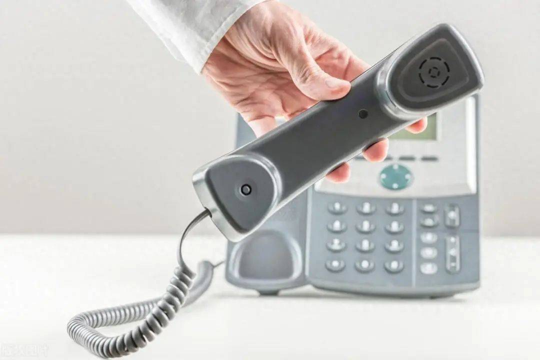 “挂电话” 用英文怎么说？_you_call_对方