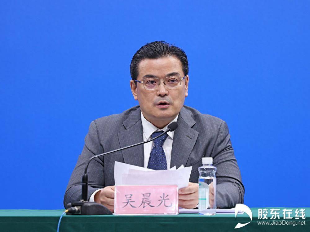 "主题第二场新闻发布会上,市农业农村局副局长吴晨光从聚焦项目推进