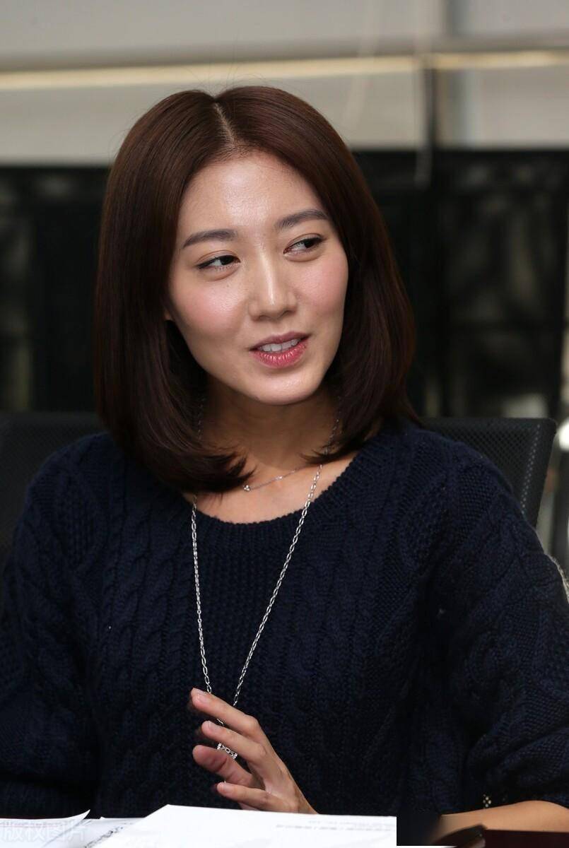 高露这身材,这才是尤物啊!