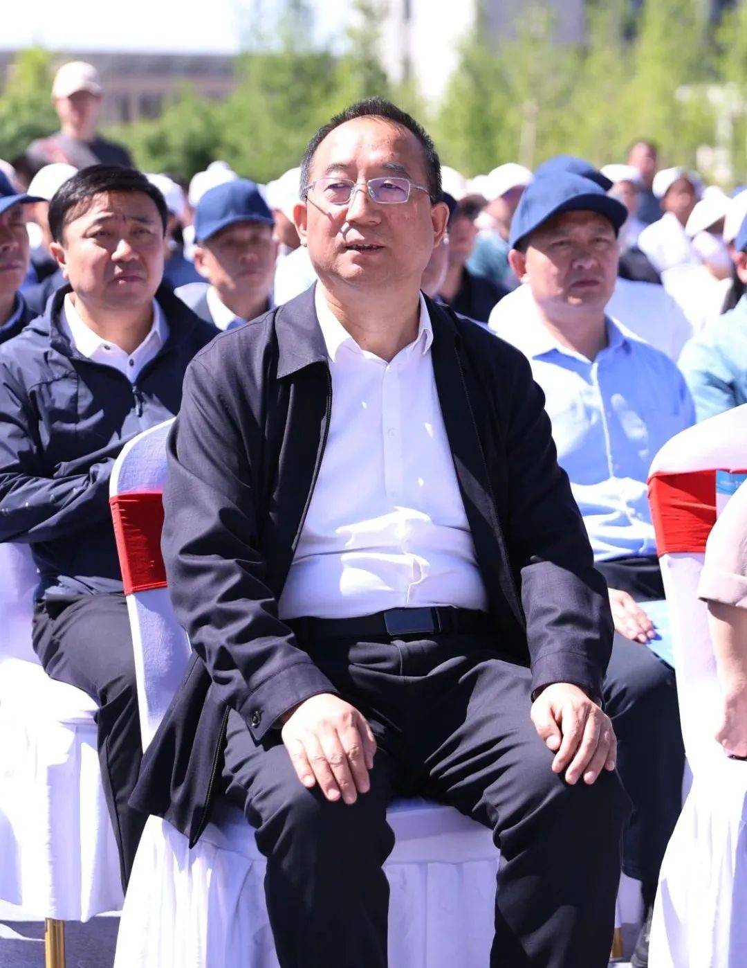 厅长马骏,晋中市委书记常书铭,市委常委,秘书长刘伟,副市长梁艳萍及有