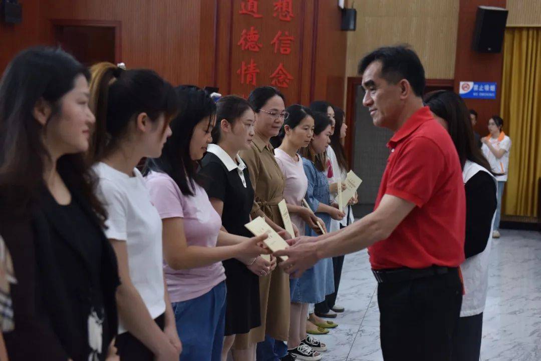 家教伴成长!怀集县开展家庭教育宣传周系列活动