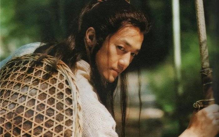 李亚鹏在《笑傲江湖》中饰演令狐冲.