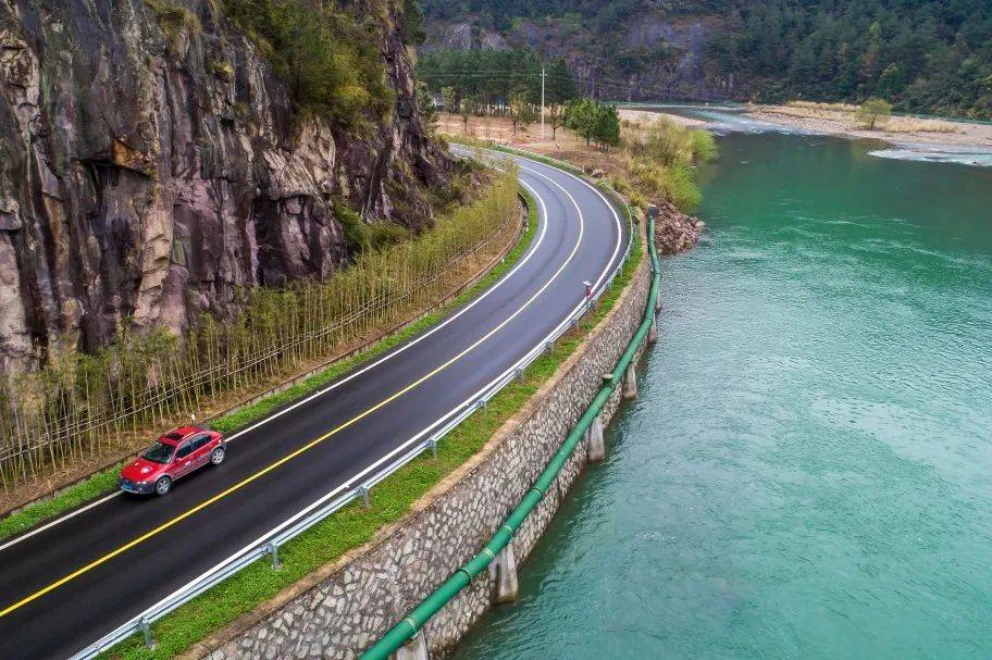 2023年"十大最美农村路"出炉!_旅游_公路_陕西