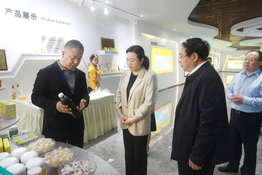 市委常委、统战部部长卢红赴潼南区调研基层统战工作_发展_重庆_宗教