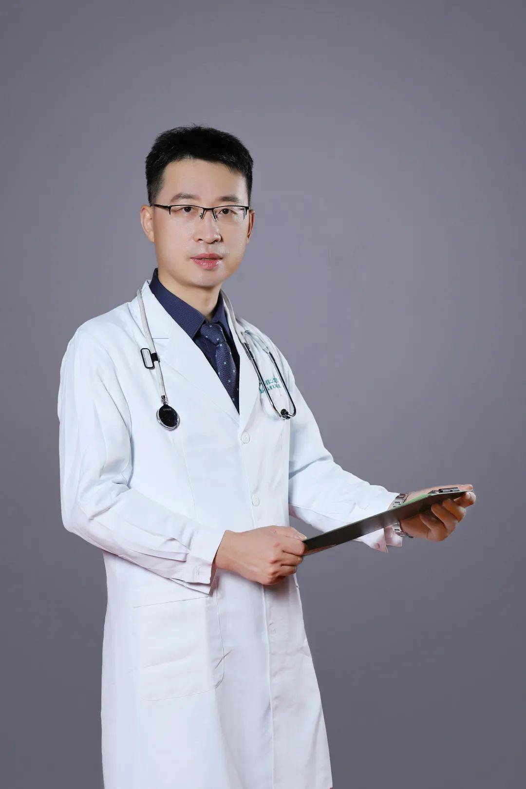 骨科医师 来自搜狐网