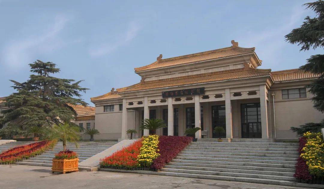 2007年7月,淮海战役纪念馆新馆建成开放,建筑面积2.