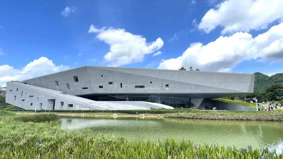 沉淀十年一朝出圈!解开柳州工博爆火的流量密码