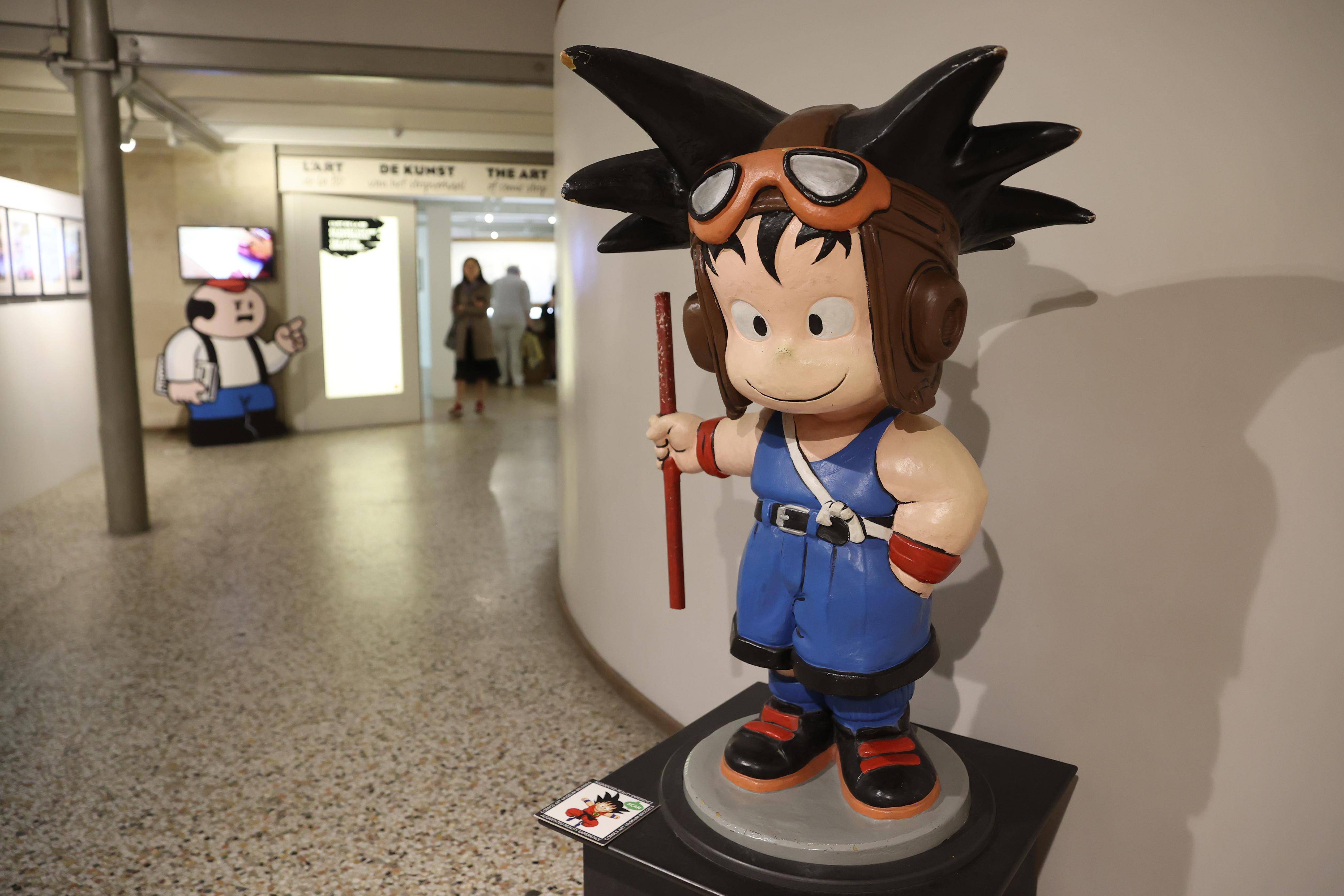 探访比利时布鲁塞尔漫画博物馆_新华社_赵丁喆_蓝精灵