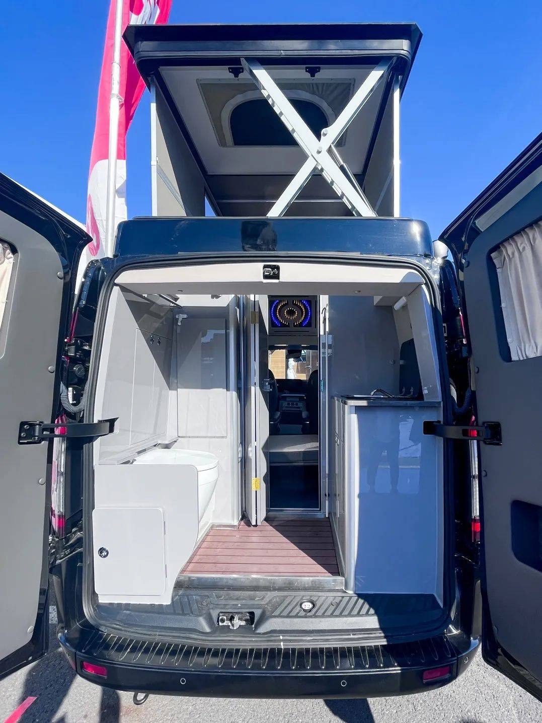 景驿福特v362升顶·后置厨卫版 电动升降顶 灵活车身 畅行无阻