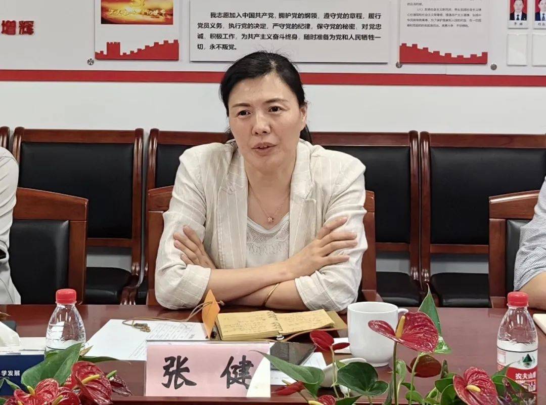 张健副部长表示,区统计局近年来积极变化明显,主动靠前服务,既能够