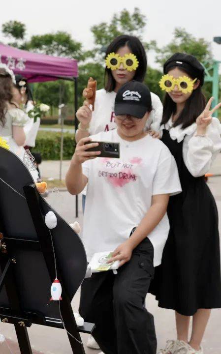 夏日烟火下的我们,"社"彩缤纷