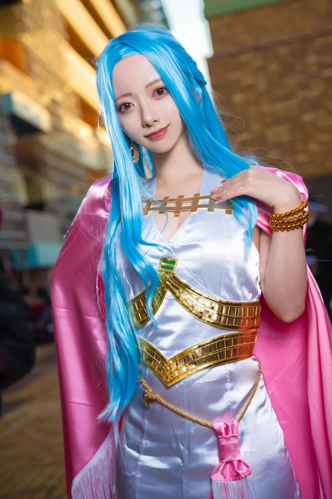 海贼王薇薇cos,完美还原身材真的太好了