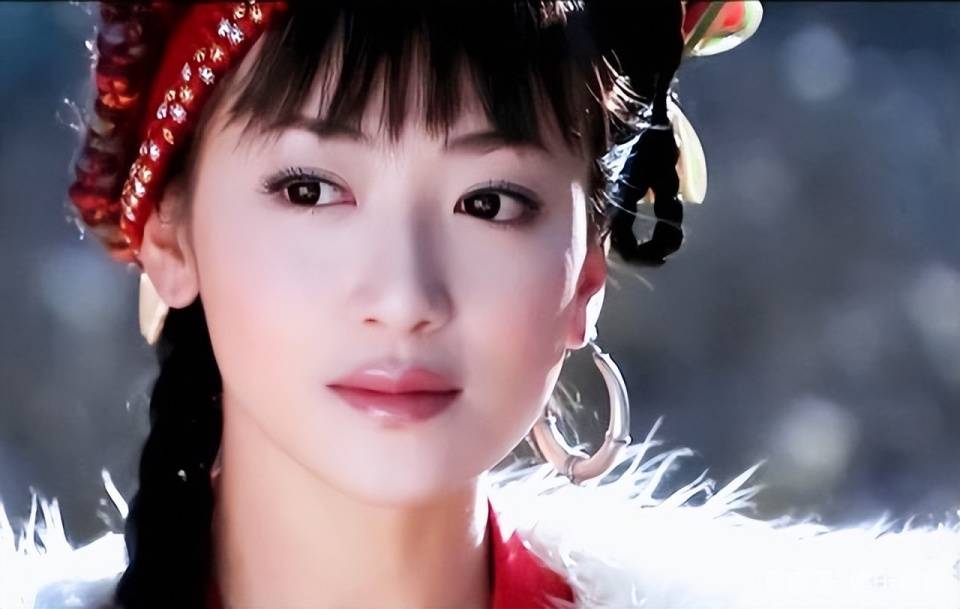 49岁陈紫函美上热搜:曾和蒋勤勤齐名,巅峰期却因情感风波陨落?