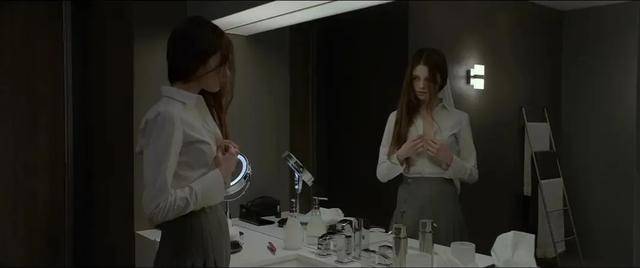 主演包括英迪娅·埃斯利,詹森·艾萨克和佩内洛普·米契尔