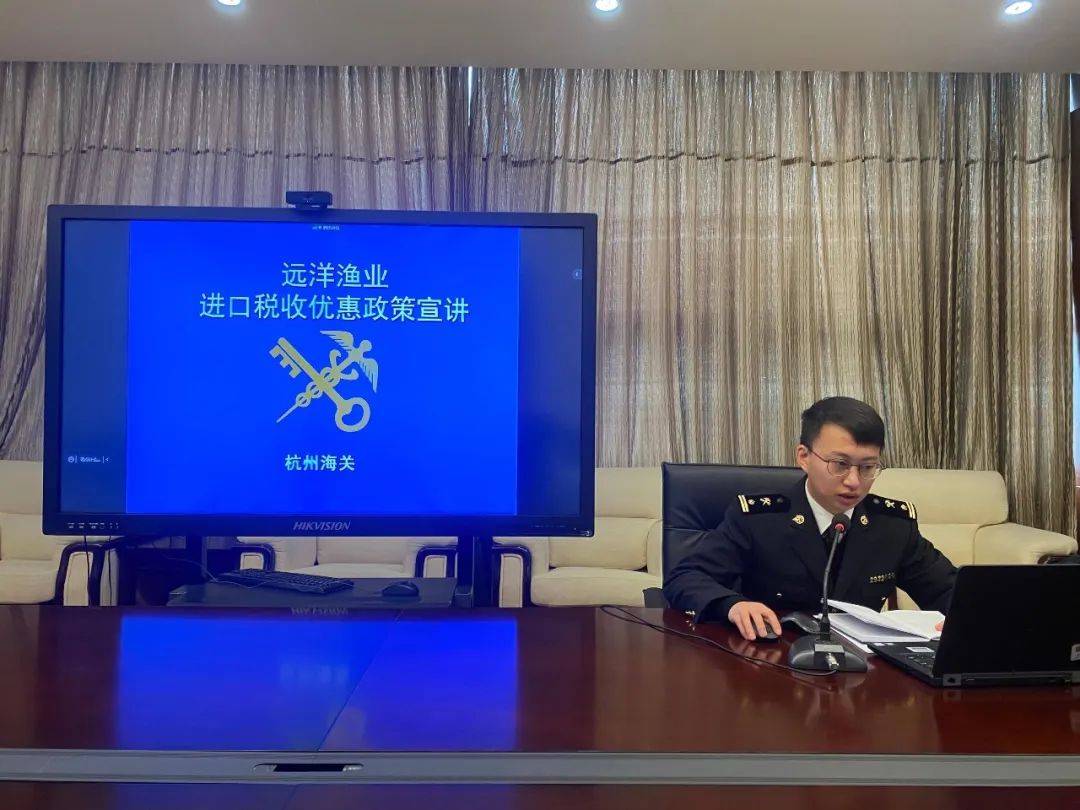 以个人标兵助创科室标杆,单位标杆,通过辖区税收辅导,税政调研等,以更