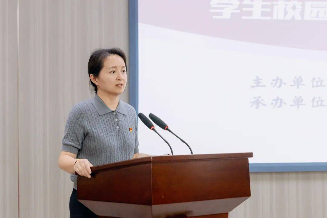 校园新闻| 书启智慧 阅燃梦想——奉贤区教育学会九