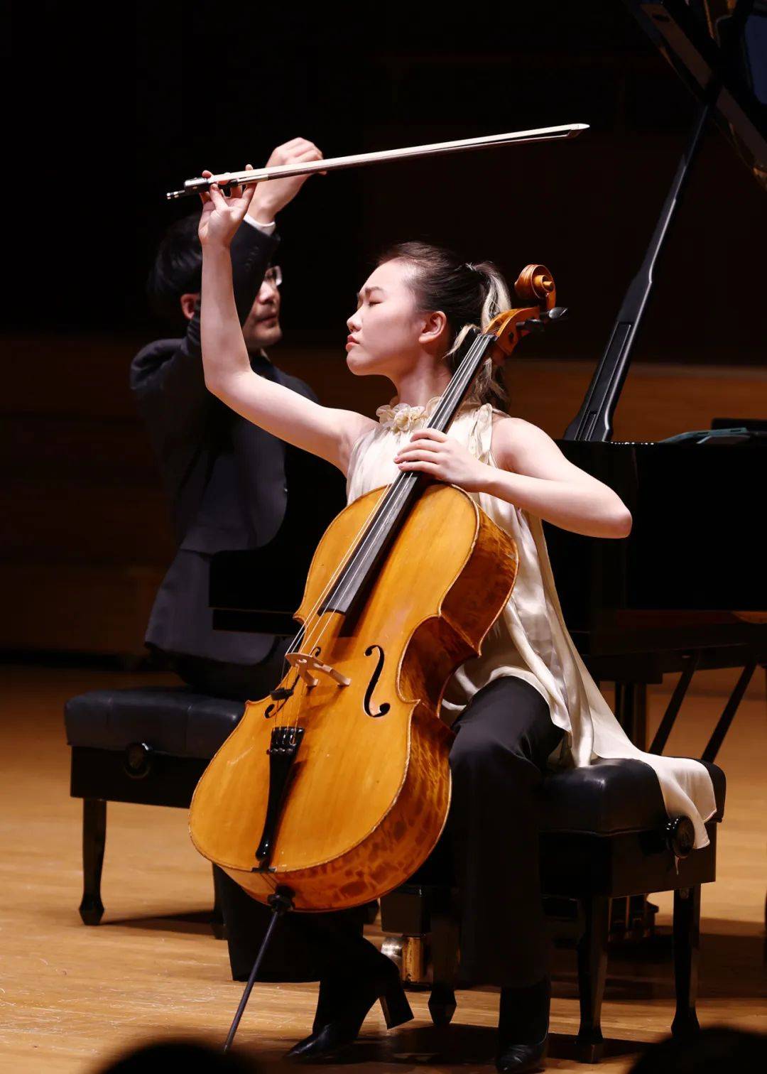 青年大提琴演奏家徐暄涵 北京音乐厅独奏音乐会首演